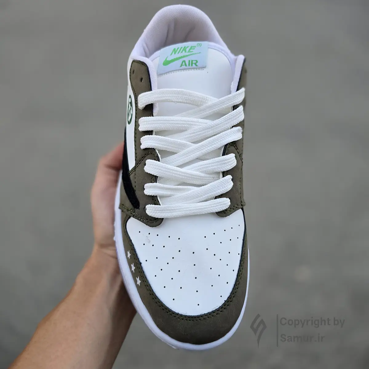 گالری تصاویر کتونی نایک ایر جردن 1 تراویس اسکات هونیگان سبز سفید